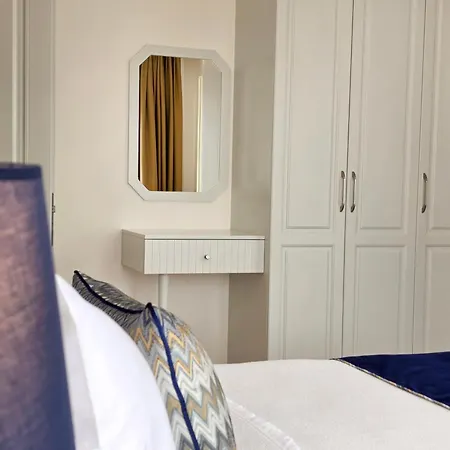 Exclusive & Hotel