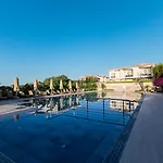 Hotel Exclusive & 3*