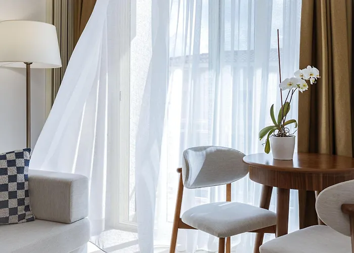 Exclusive & Hotel